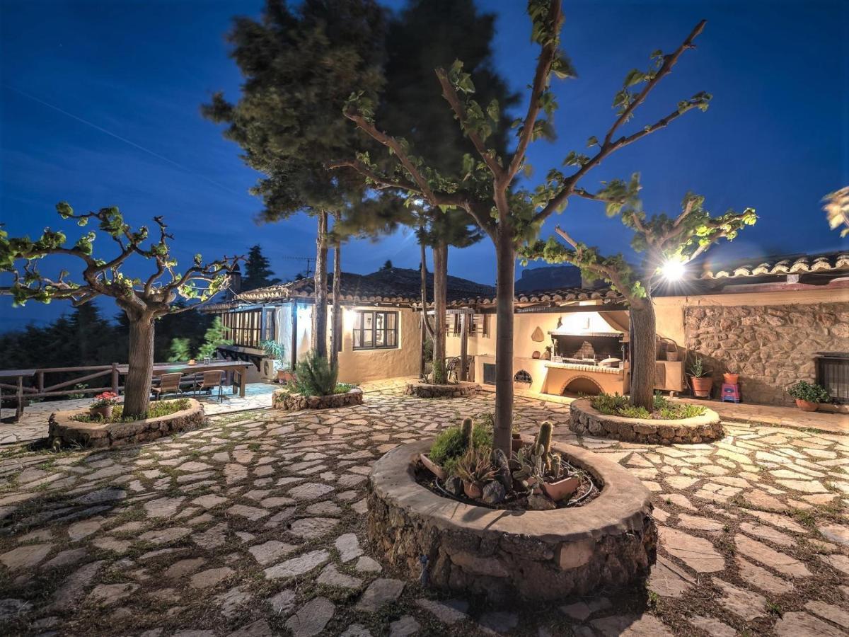 Ampelos Estate อากราตา ภายนอก รูปภาพ